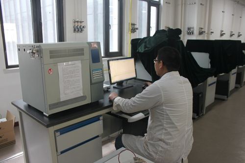 iPhoneX售價999美元，當您心疼并給腎套殼時，甲醛危害也來啦，除甲醛最有效方法您需要了解