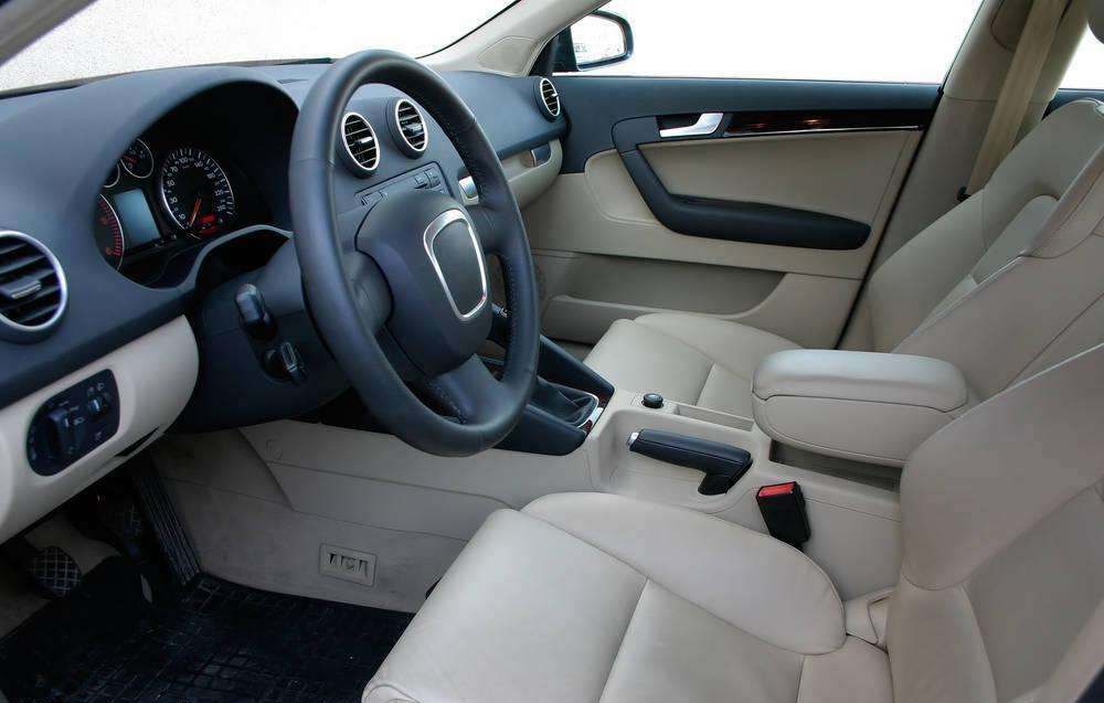 未經(jīng)過甲醛治理的新車，老人兒童不宜乘坐