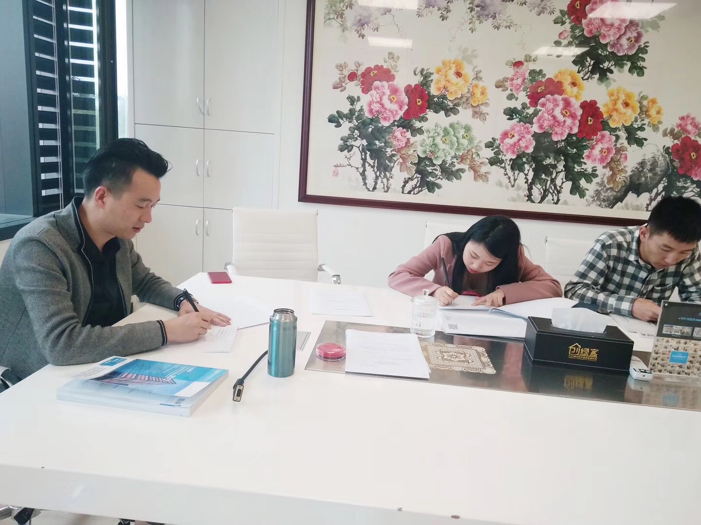 熱烈祝賀錢總簽約創(chuàng)綠家浙江省縣級市代理！