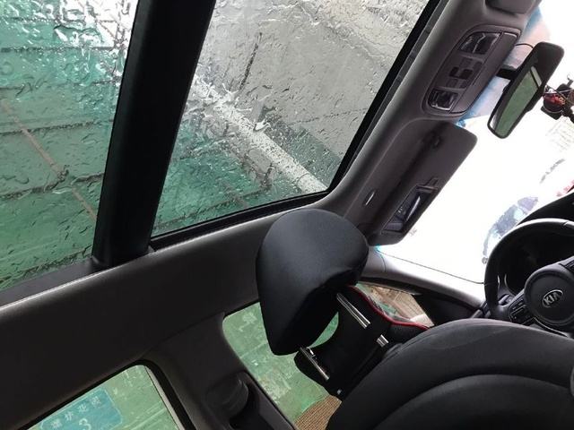 一輛汽車怎么能不受潮呢？