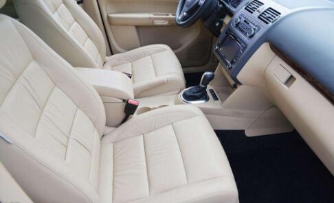 高溫夏季汽車甲醛超標(biāo)十倍不止？如何除甲醛成為難題