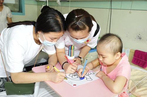 室內(nèi)甲醛超標怎么辦？為了快樂暑假，父母必須這么做！