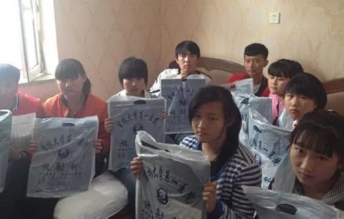 開(kāi)學(xué)倒計(jì)時(shí)，學(xué)校除甲醛讓熊孩子們?cè)獨(dú)鉂M滿迎接新學(xué)期！