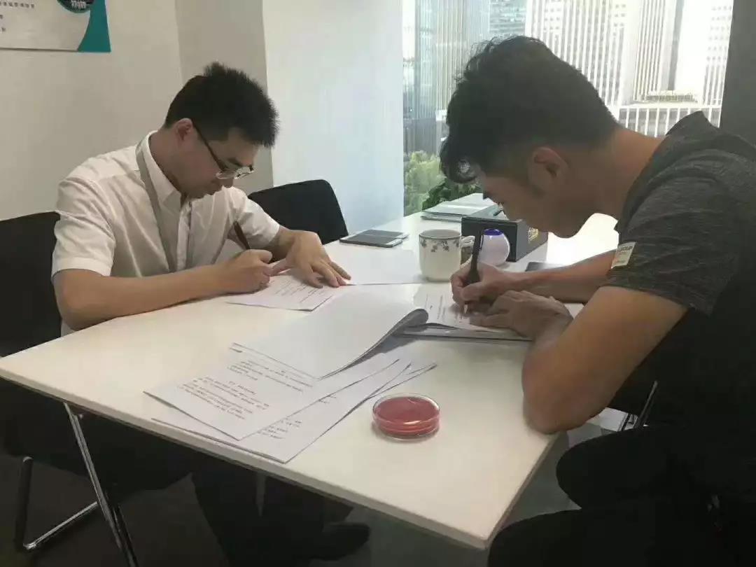 熱烈祝賀陳總簽約創(chuàng)綠家汕尾市區(qū)級代理！