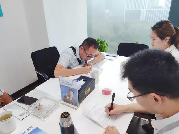 熱烈祝賀張總簽約創(chuàng)綠家四川省瀘州市區(qū)級代理！