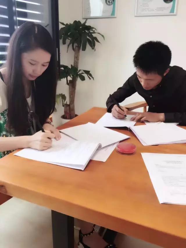 熱烈祝賀遵義匯川區(qū)鄧總成功加入創(chuàng)綠家！