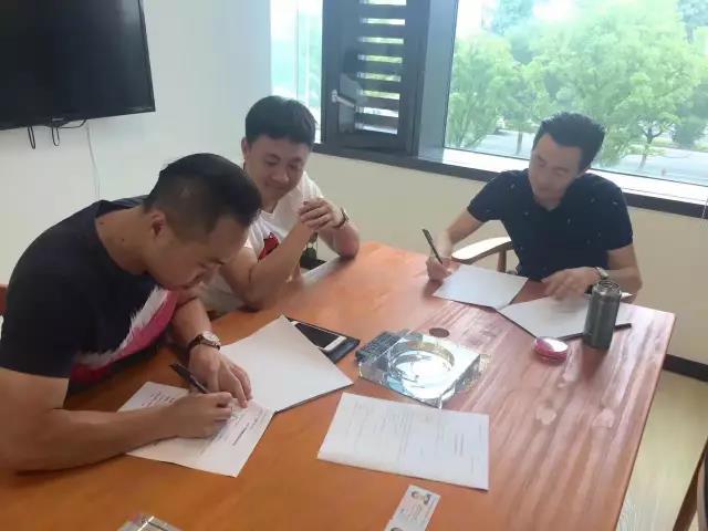 熱烈祝賀樂山市中呂總、馬總成功加入創(chuàng)綠家！