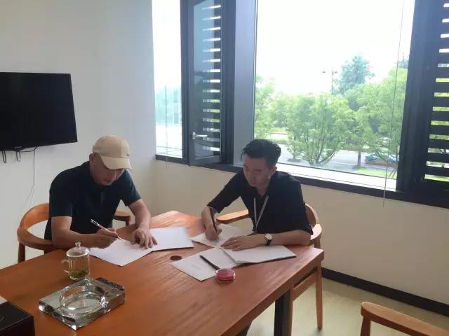 熱烈祝賀重慶兩江新區(qū)李總成功加入創(chuàng)綠家！