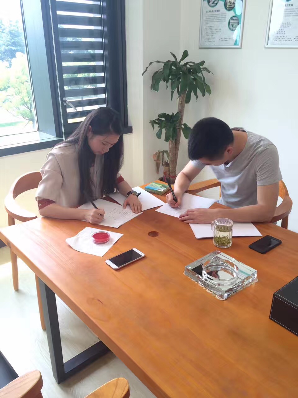 熱烈祝賀商丘曹總簽約創(chuàng)綠家！